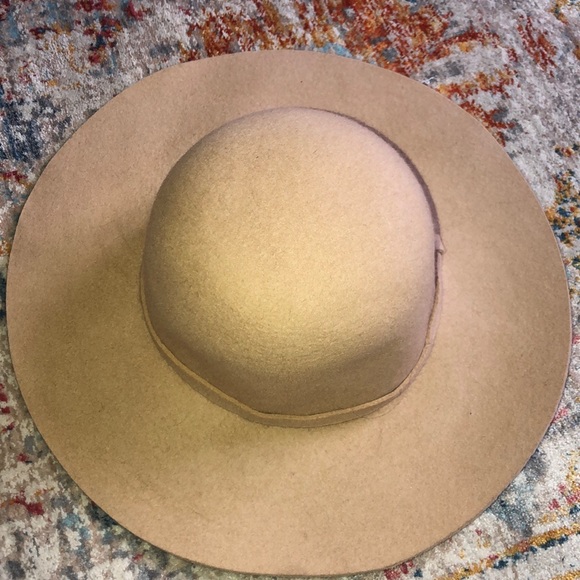 100% wool hat - Picture 3 of 3